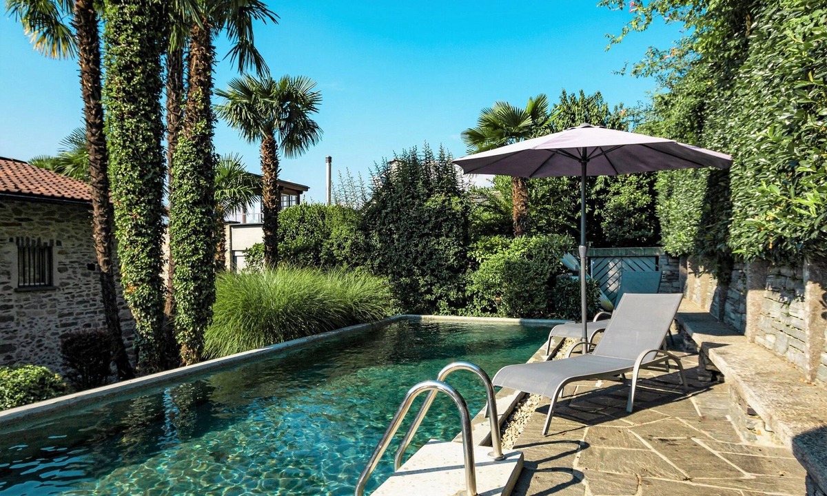 Minusio House | Ticino holiday house with private pool and large garden, panoramic view