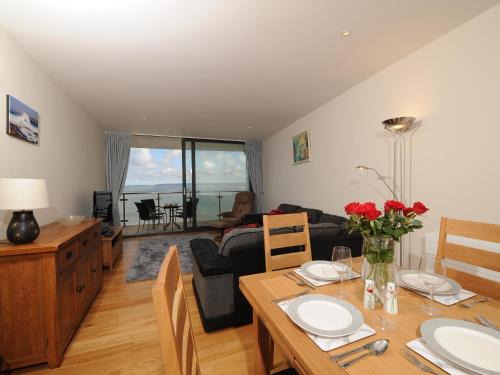 Westward Ho Apartment | Tidal Bay