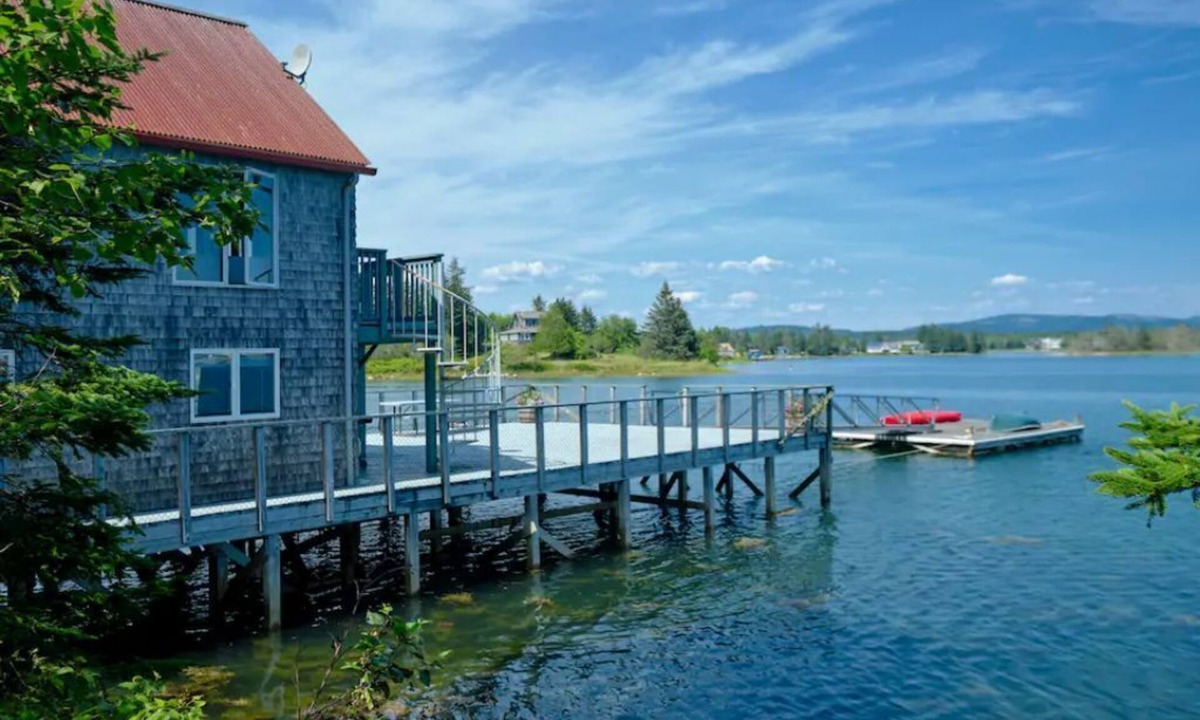 Bernard House | Tidewatch- harborside cottage, unparalleled views