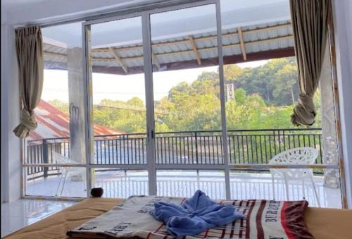Bukit Lawang House | Tiga dara guest house & jungle trekking bukit Lawang