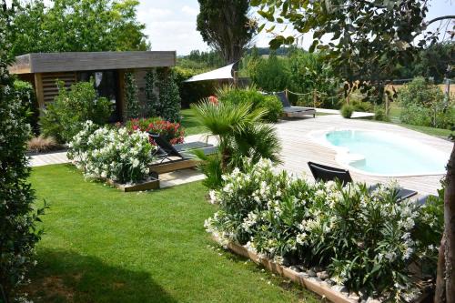 Aubiac Cabin | Timazen Lodges Agen Sud