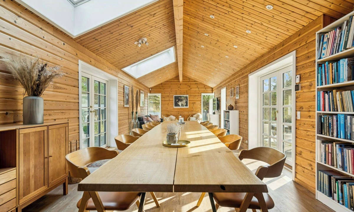 Hulsig House | Timber house on dune plot near Hulsig