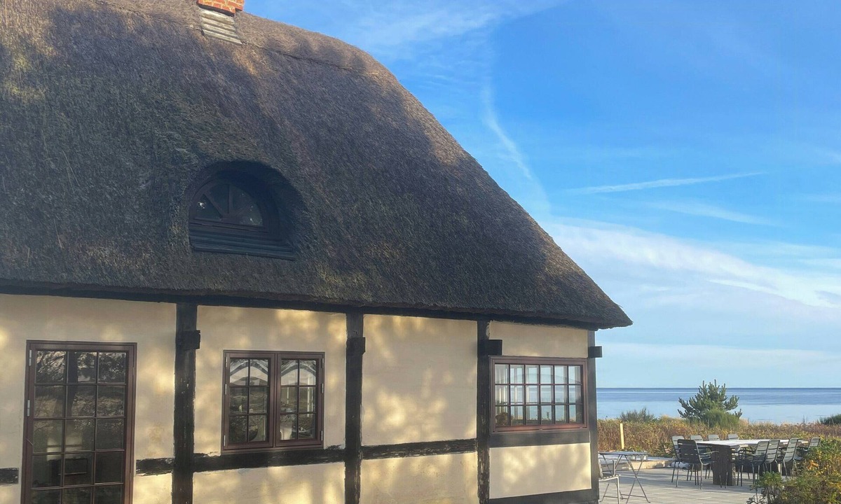 Marup House | Timber house with view on Samsø