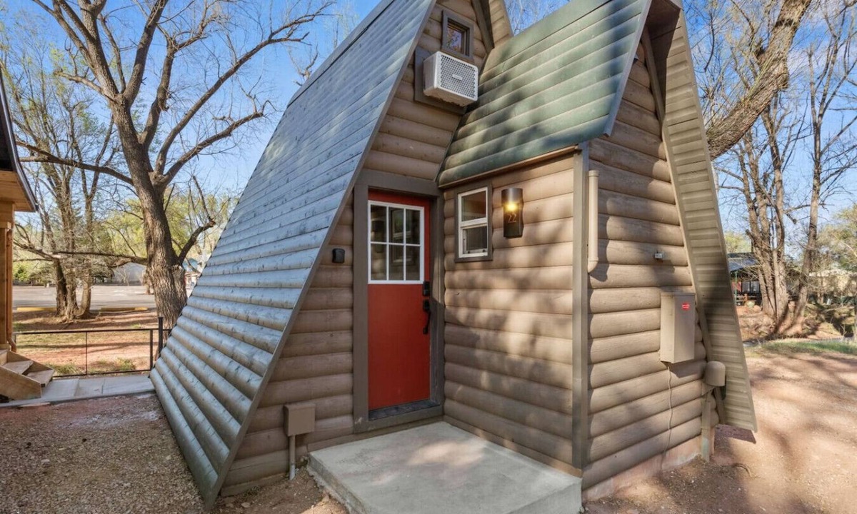 Colorado Springs Cabin | Timber Lodge Cabin #22