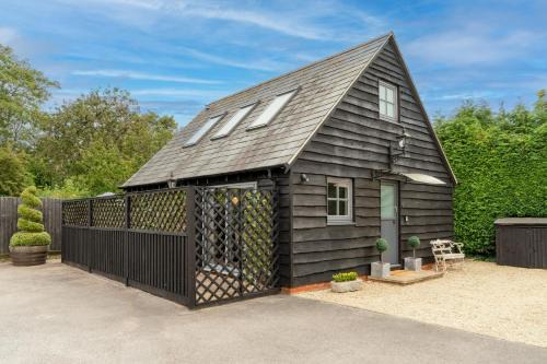 Kidlington House | Timber Lodge
