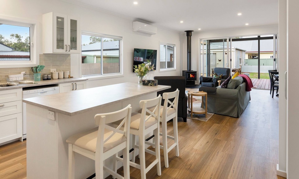 Mansfield Cottage | Timber Mill Cottage - Mansfield Township