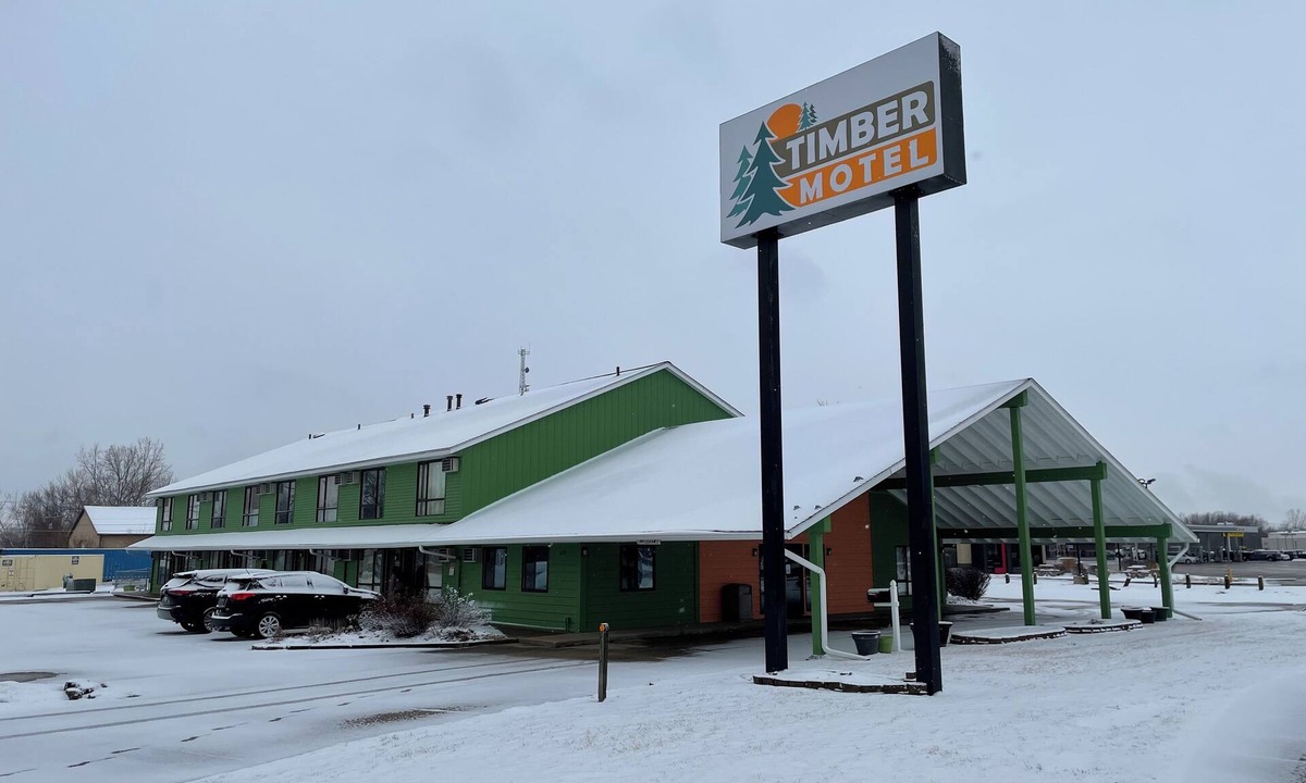 Clinton Hotel | Timber Motel