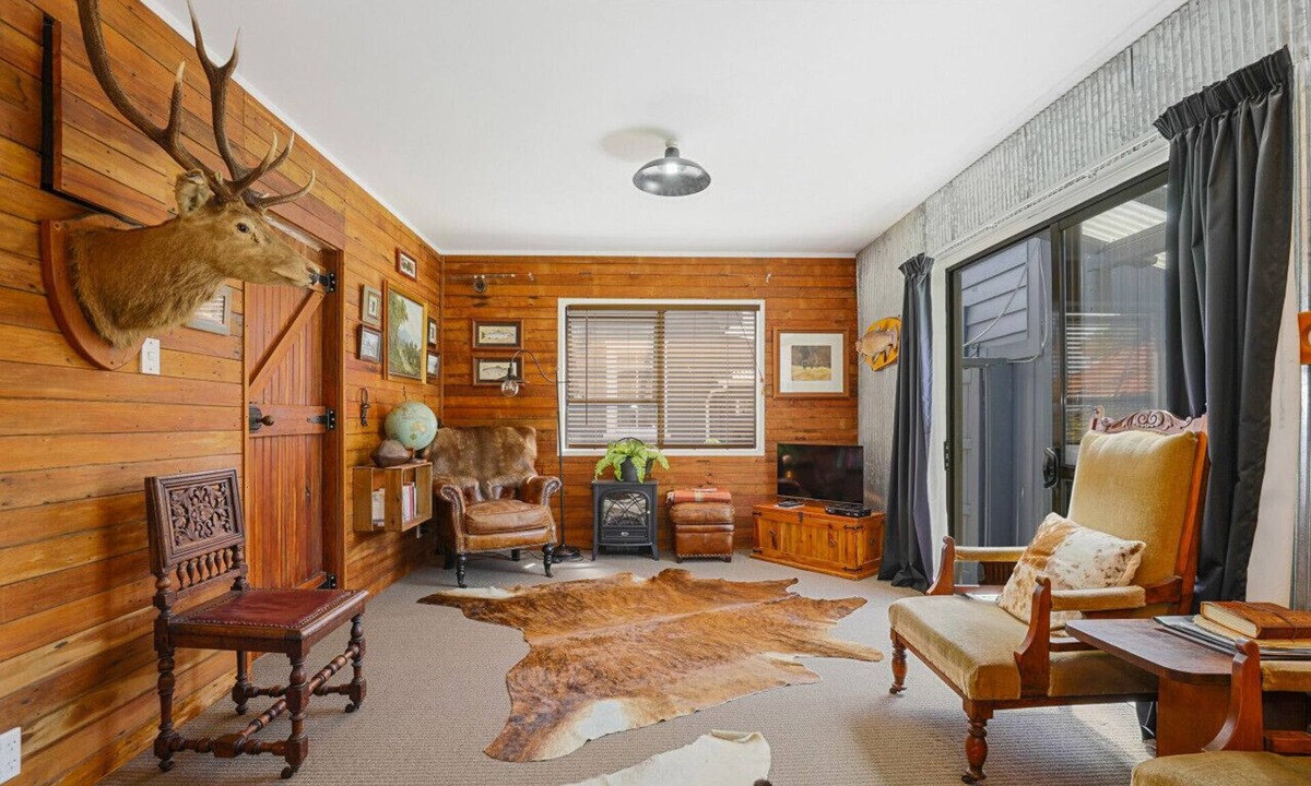 Rotorua Cottage | Timber Retreat - CBD