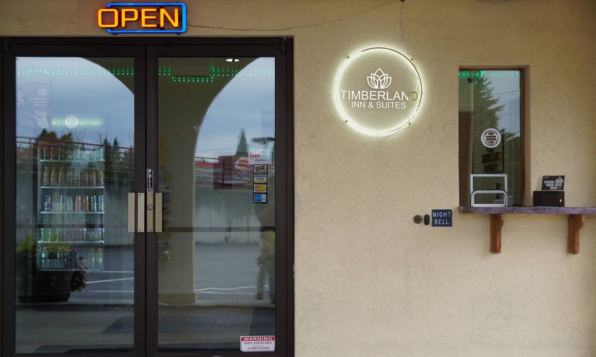 Castle Rock Hotel | Timberland Inn & Suites