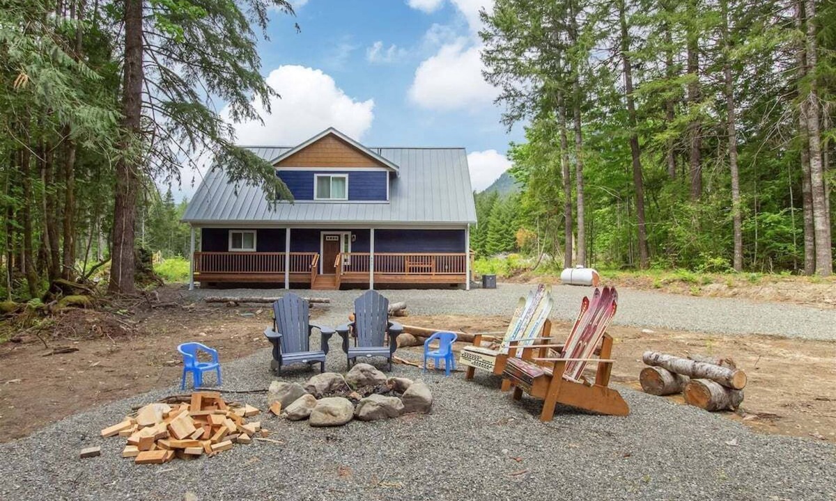 Packwood Cabin | Timbers Edge | Quaint Oasis | 3 Bed, 2 Bath