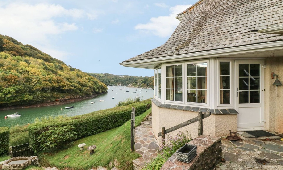 Newton Ferrers Cottage | Timbers