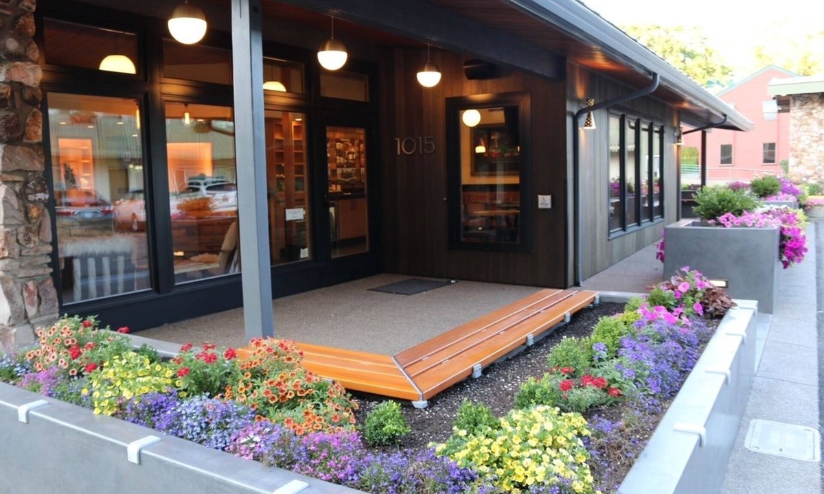 Downtown Eugene Hotel | Timbers Inn