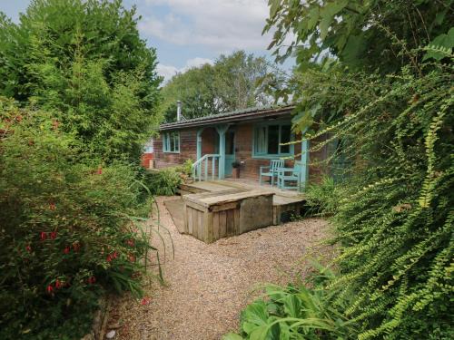 Cosheston House | Timbertwig Lodge