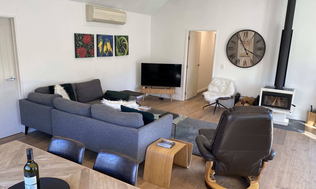 Wanaka House | TIME OUT in Wanaka Su