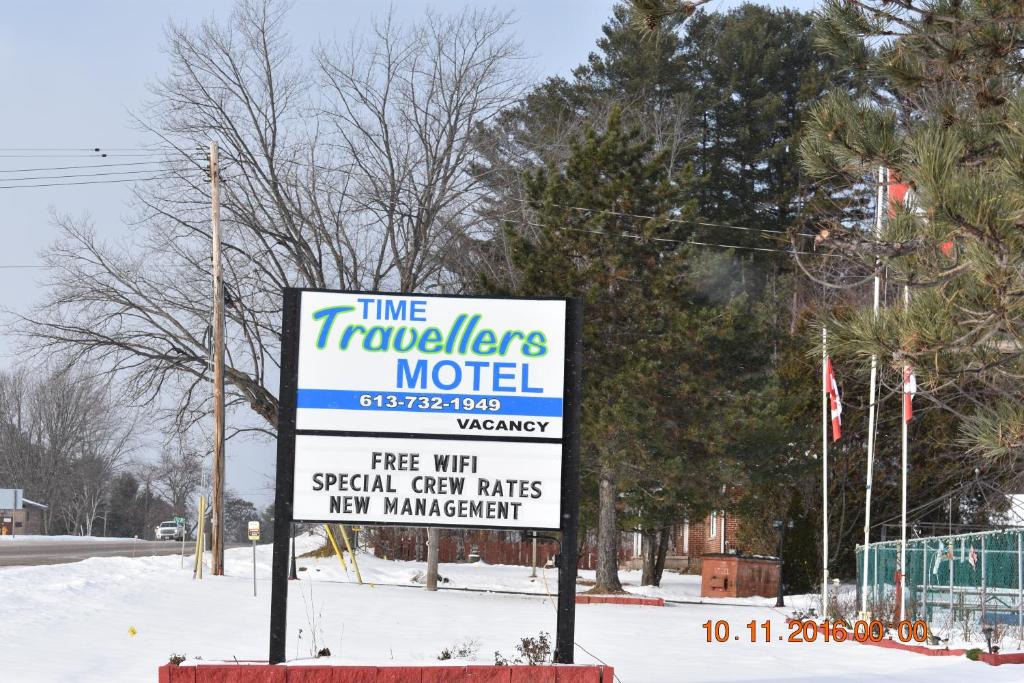 Pembroke Hotel | Time Travellers Motel