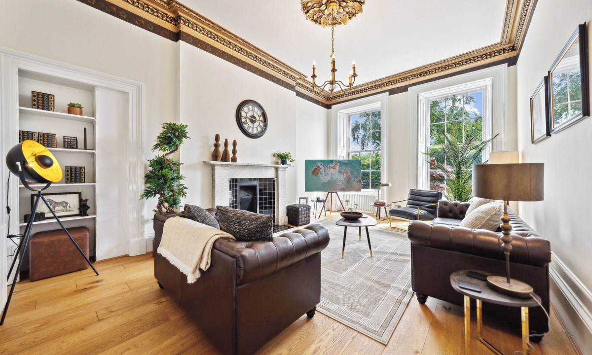 Finnieston Apartment | Timeless 5 Bed Duplex Flat