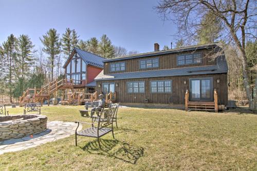 Putney House | Timeless Red Sox Retreat with Scenic Mountain Views!