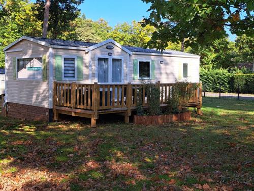 Marcilly-sur-Eure House | Tin