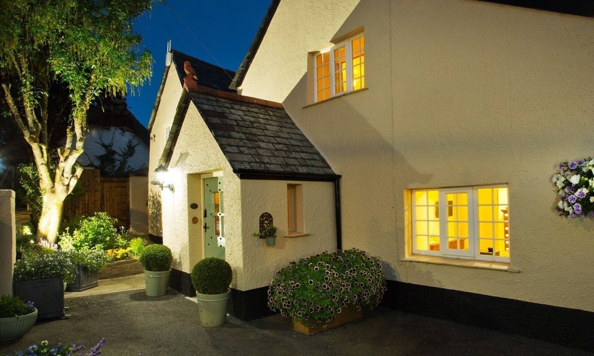 Lifton House | Tinhay Mill Guest House