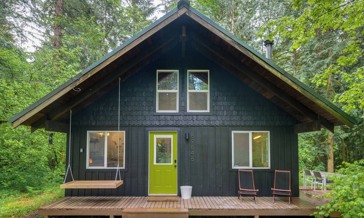 Zigzag Cabin | Tiny: An A-Frame Cabin in the Woods