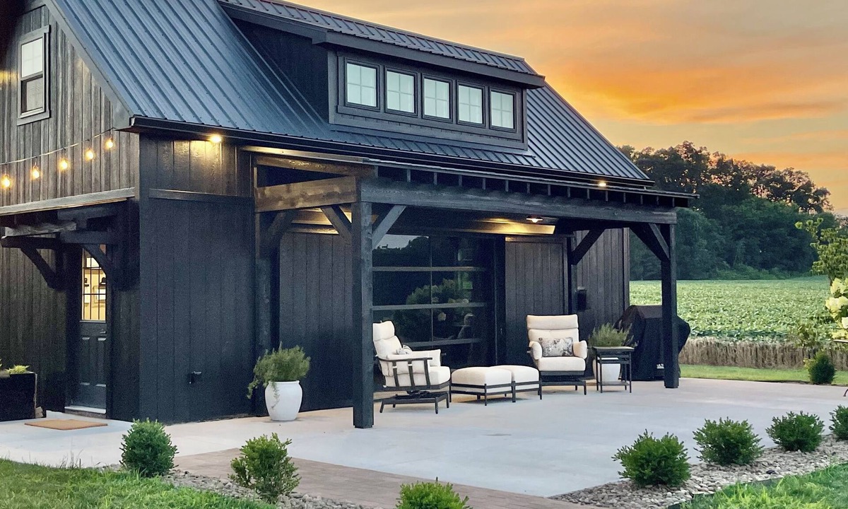 Danville House | Tiny barn dominium near Danville with AC, fireplace, soaking tub, near Knobels