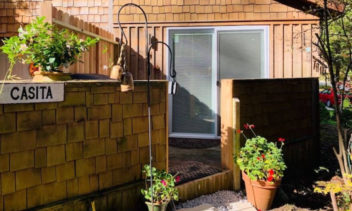 Brownfield Condo | Tiny Casita - Ultimate Tiny Home Experience