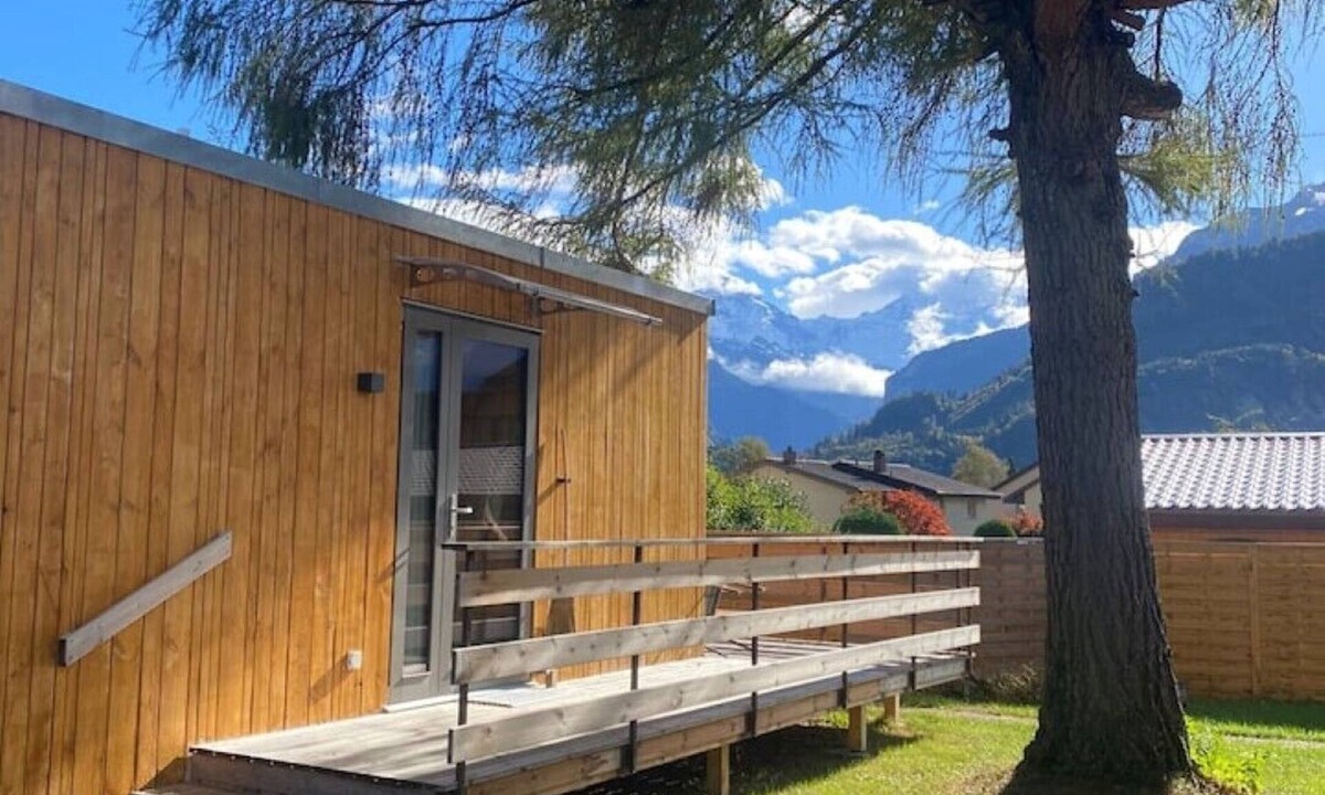 Unterseen Cabin | Tiny Eco Lodge Eiger - Best Views to Jungfrau
