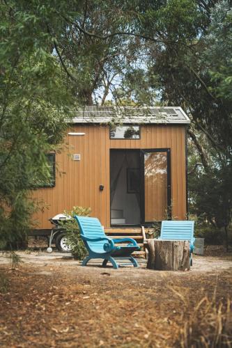 Newham House | Tiny Hideaway at Cloverhills by Tiny Away