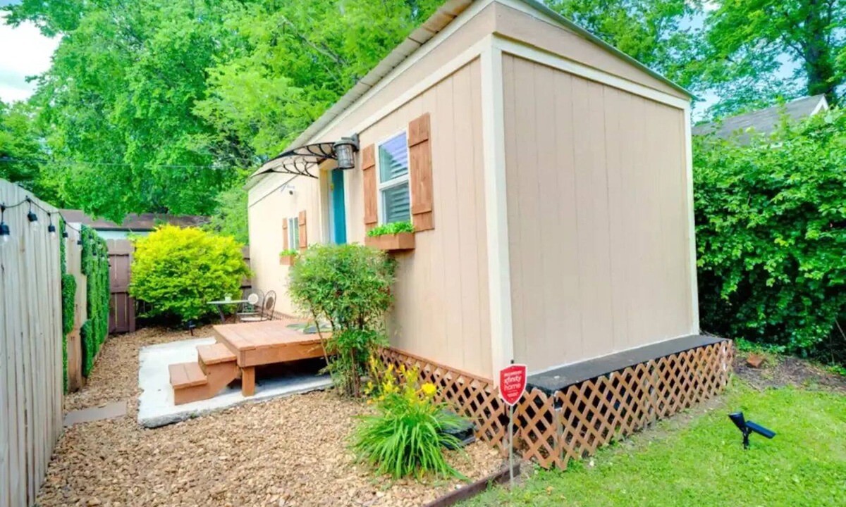 North Nashville House | Tiny home/big Nashville IDEAL FOR LONGER STAYS! 30