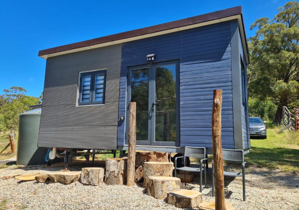 Hartley House | Tiny Home - Bluebird