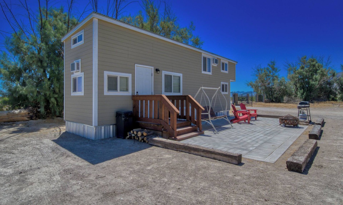 Park Village House | Tiny Home, close to Death Valley