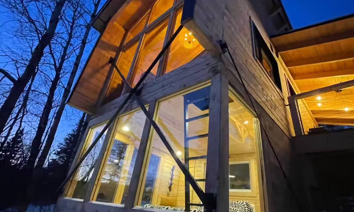 Riviere Eternite Cabin | Tiny home in Rivière-Éternité, Canada