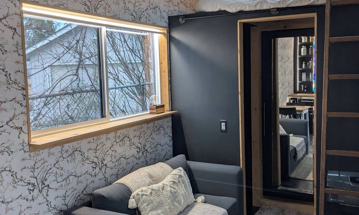 Brentwood-Darlington House | Tiny Home in Portland, Oregon