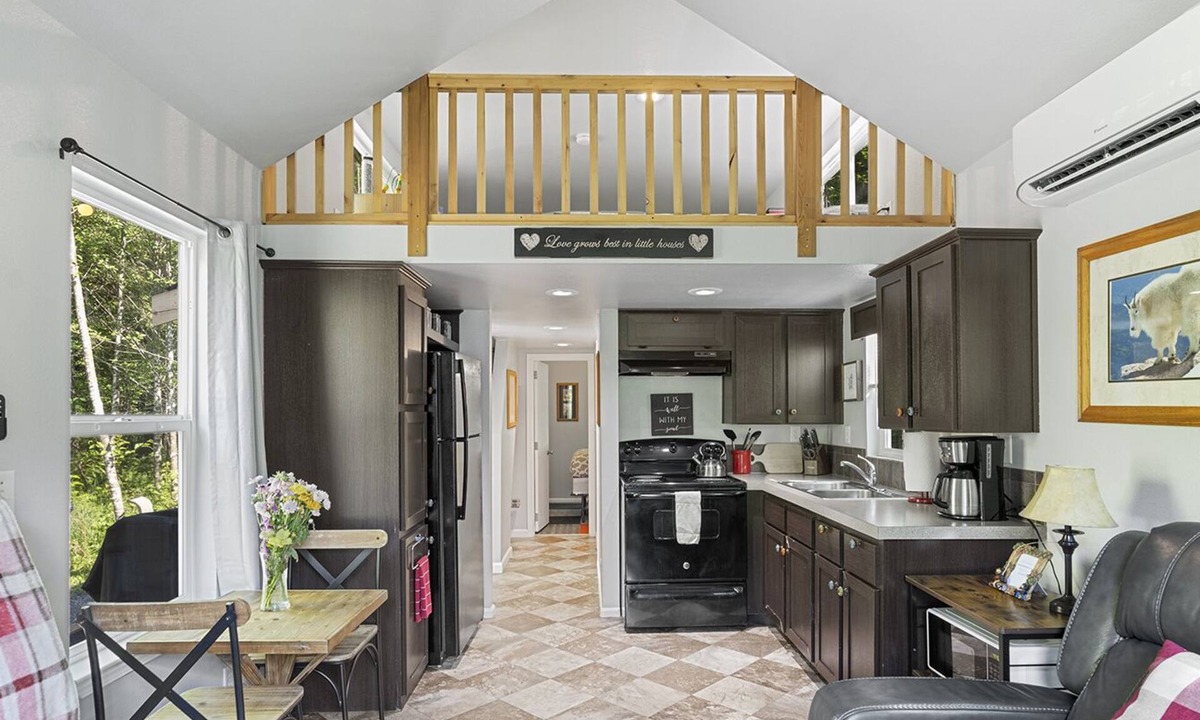 Ashford House | Tiny Home@ Mt Rainier-Hot tub-AC