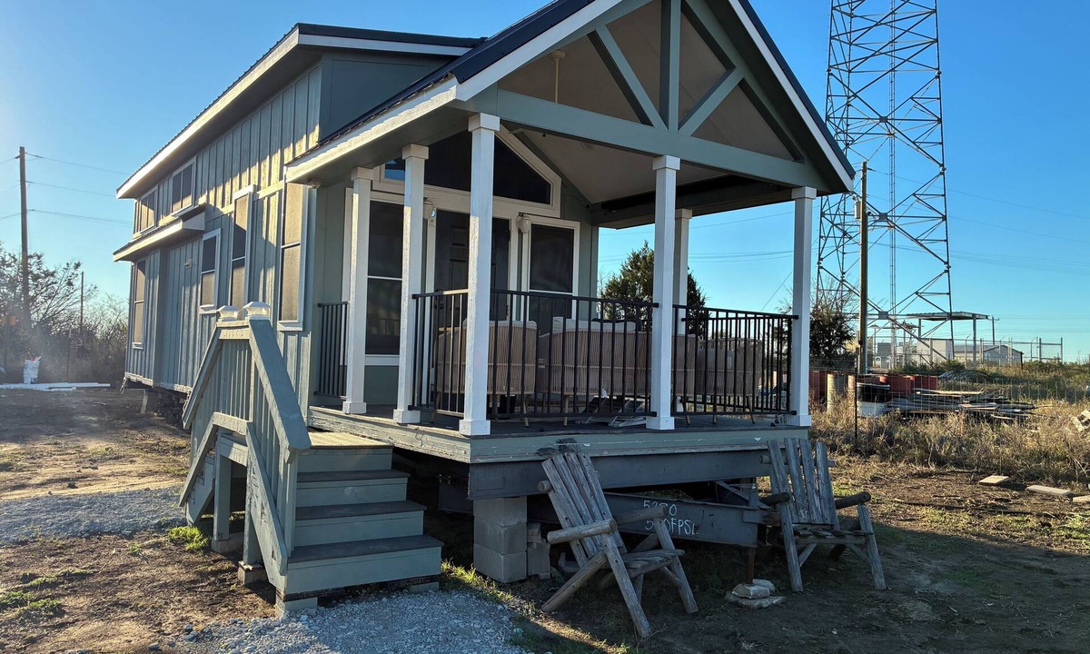 Dublin Cabin | Tiny Home on acreage. Horse boarding available.