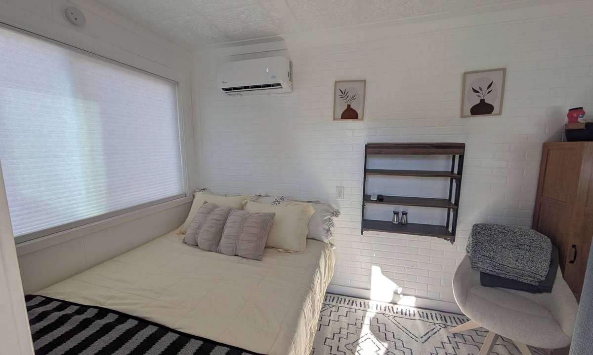 Magdalena Cabin | Tiny home Unit B in the center of Magdalena!