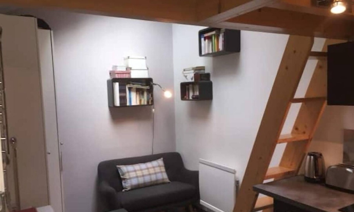 Le Chesnay Apartment | Tiny House Avec Terrasse