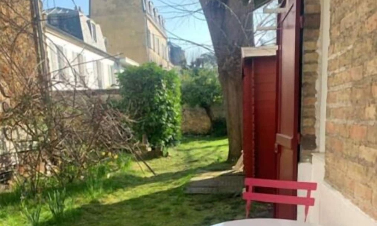 Le Chesnay Apartment | Tiny House Avec Terrasse