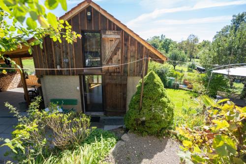 Brugg House | Tiny House Chez Claudine - Relaxen, Workspace, Nähe Thermen, Netflix, free Parking & Wifi