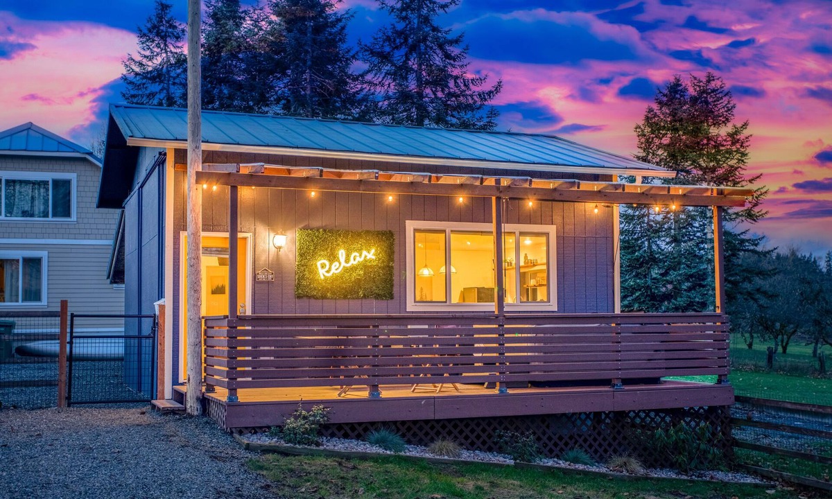 Northwest Snohomish Cottage | Tiny House Country Cottage