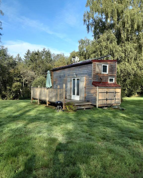 Beulotte-Saint-Laurent House | Tiny House JOY