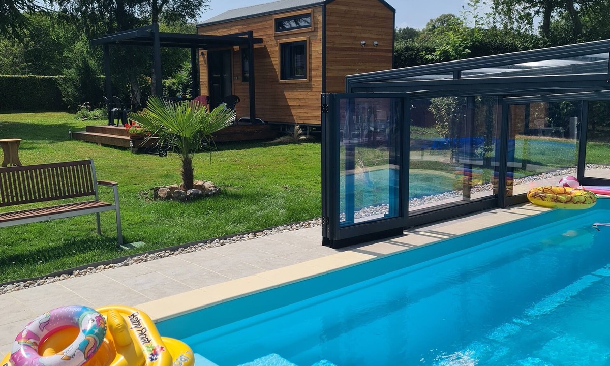 Saint-Martin-au-Bosc Cabin | Tiny house with pool and jacuzzi