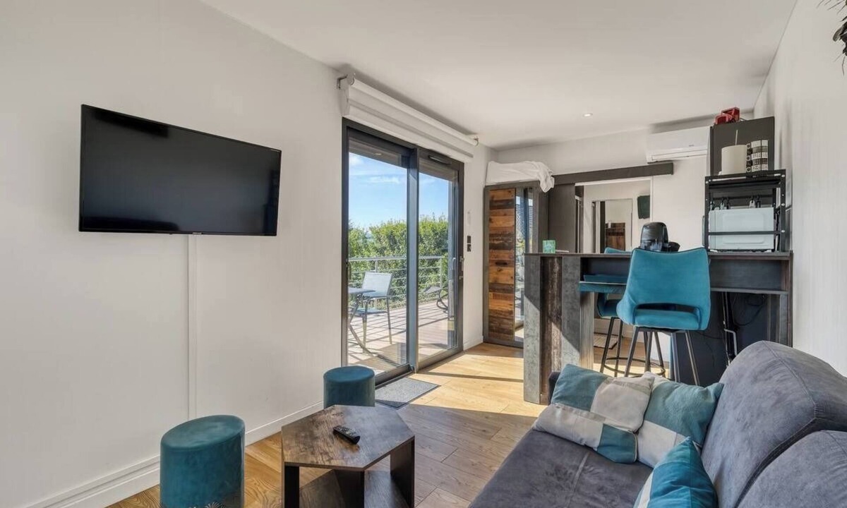 Aix-les-Bains Apartment | Tiny House in the hills above Aix Les Bains, 20 minutes from skiing and 10 minutes from the lake!