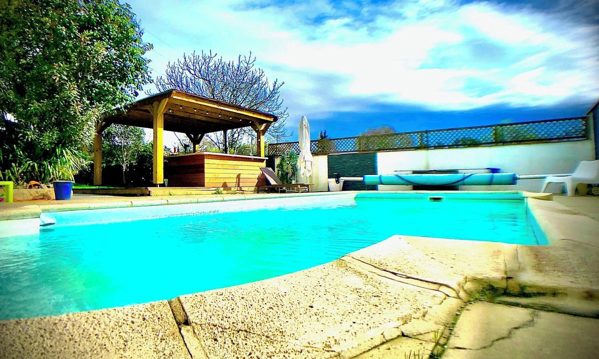 La Valsiere Other | Tiny House Piscine Jacuzzi