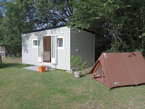 Saint-Roch Apartment | Tiny house sous le chene