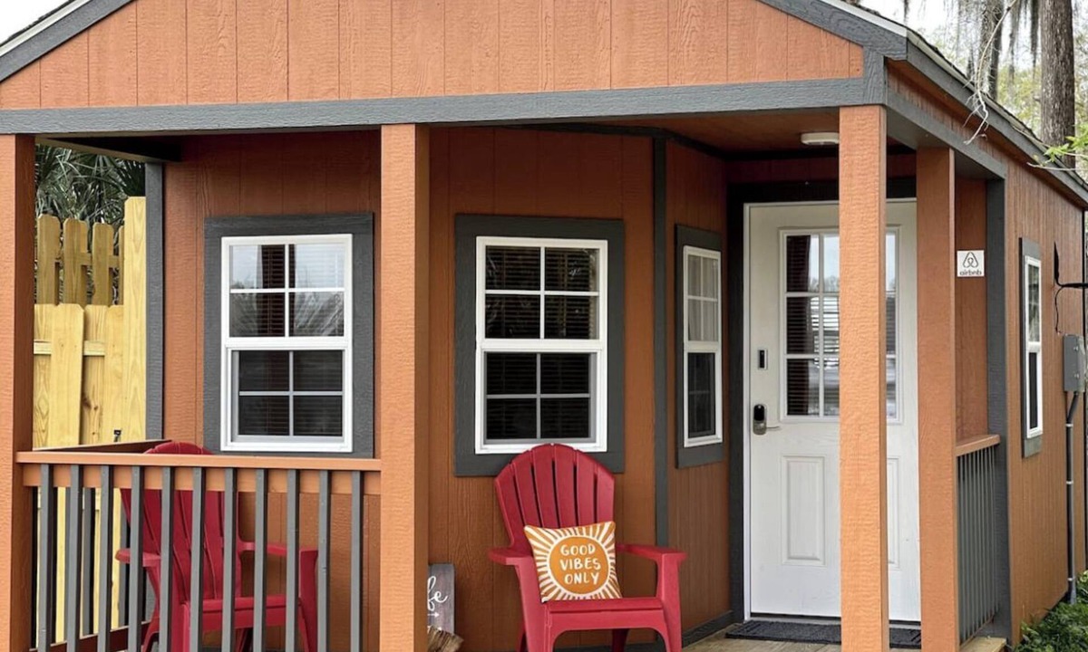 Land O' Lakes Cabin | Tiny Lakeside Cabin