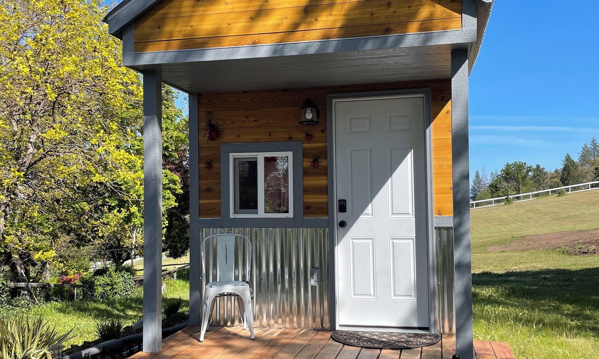 Central Point Other | Tiny Living at its Finest… 🐞