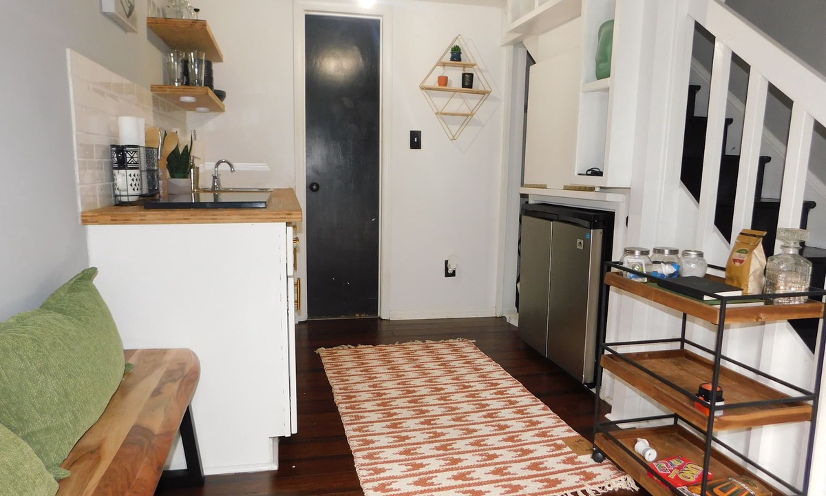 Southwest Raleigh Apartment | Tiny loft in heart of downtown Raleigh