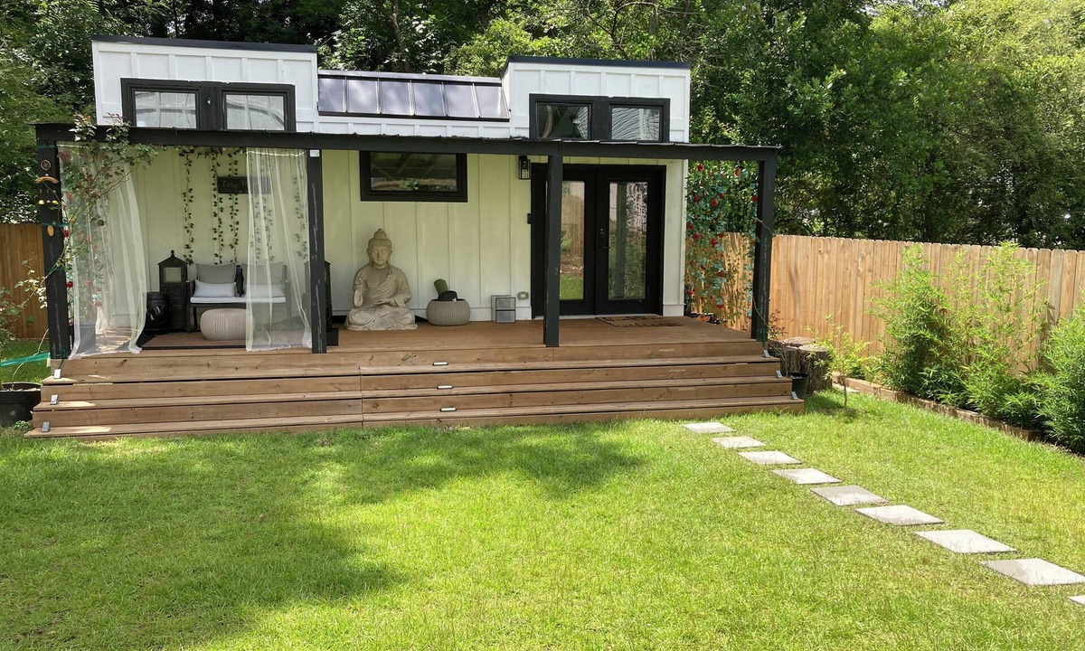 North Decatur House | Tiny Medlock, a cozy haven!