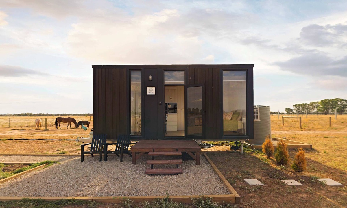 Carag Carag House | Tiny Rescue Retreat by Tiny Away